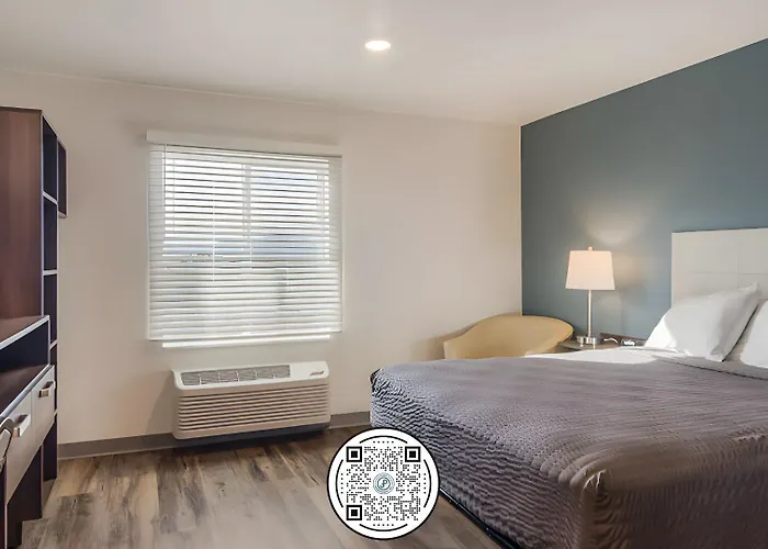 Woodspring - Chicago * Downers Grove