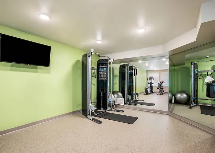 Woodspring - Chicago Downers Grove